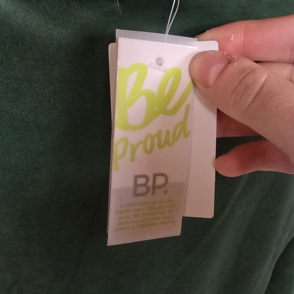 Nordstrom BP Dark Green Soft Pull Over Small Shirt - Picture 4 of 6